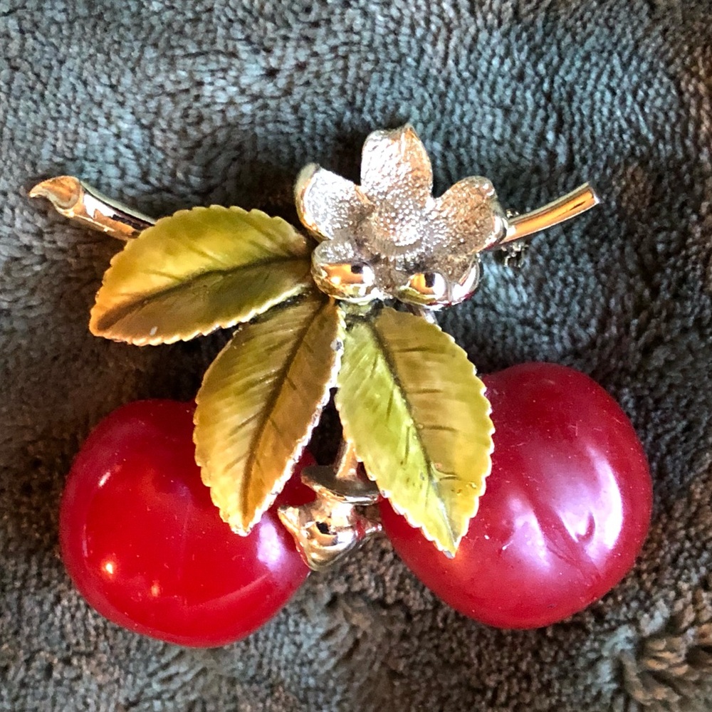 10366 Brooch Vintage Large Cherry Branch Red Cherries Metal Branch Leaves Flower